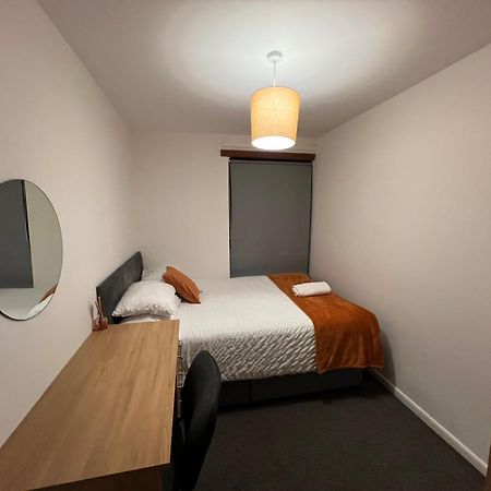 The Coral Guest House 1 Mile From Winchester Market Extérieur photo
