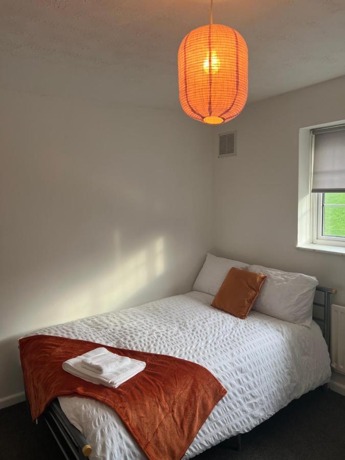 The Coral Guest House 1 Mile From Winchester Market Extérieur photo