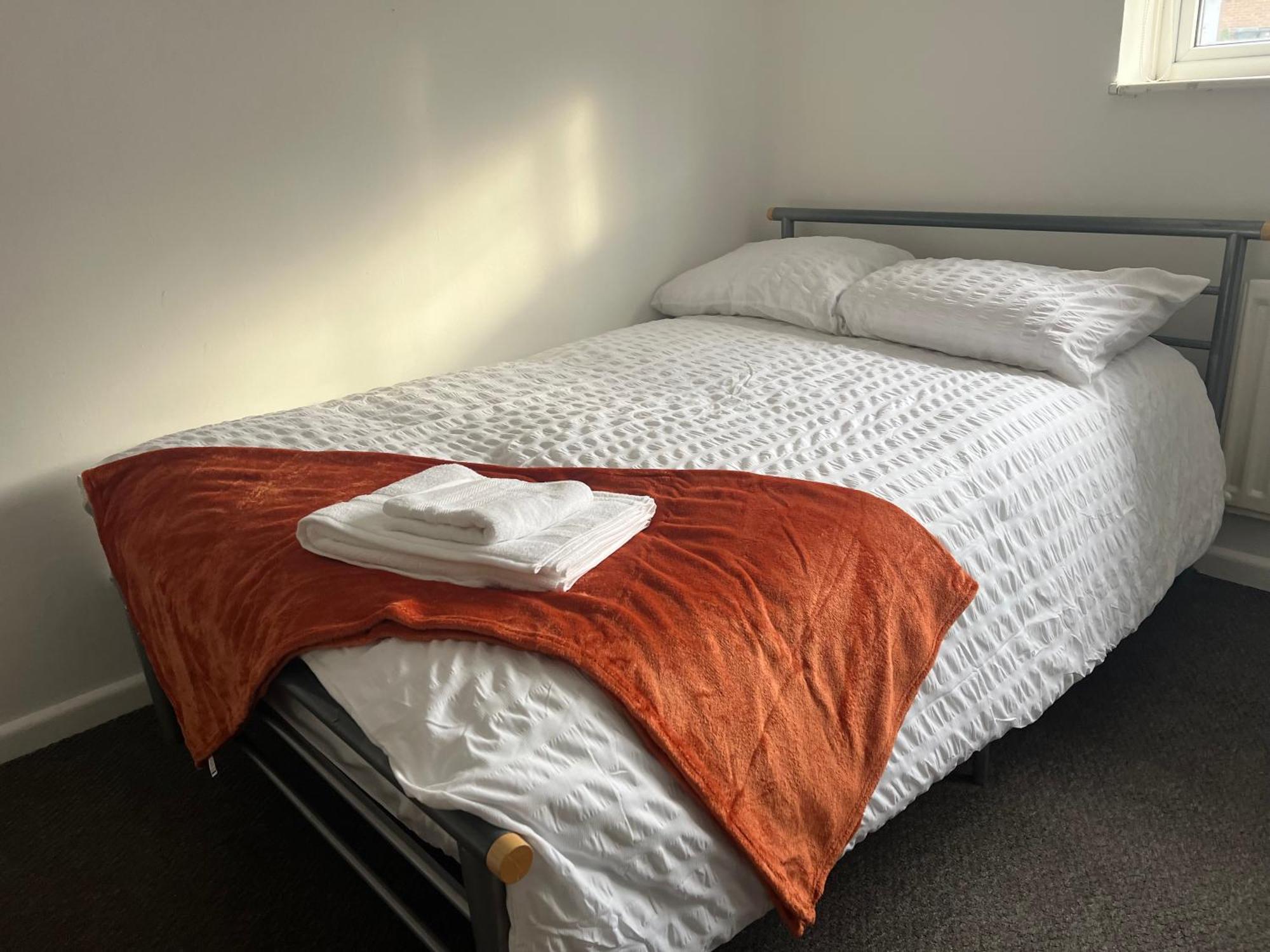 The Coral Guest House 1 Mile From Winchester Market Extérieur photo